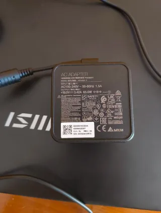 MSI Modern 14" C12M-203IT 512GB SSD 8GB Ram