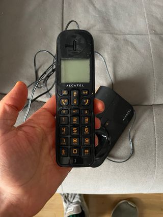 Telefono inalambrico alcatel con base y toma