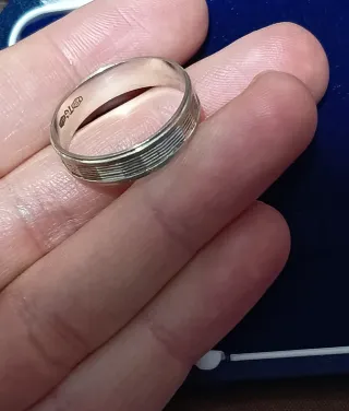 Anello in oro 750 (18k)