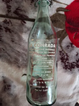 Botellas gaseosa antiguas.