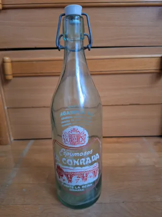 Botellas gaseosa antiguas.