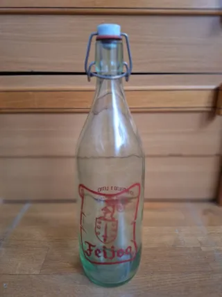 Botellas gaseosa antiguas.