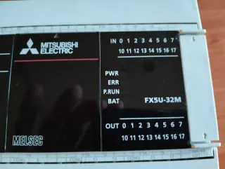 PLC Mitsubishi FX5U-32MR/es Autómata Programable