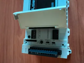 PLC Mitsubishi FX5U-32MR/es Autómata Programable