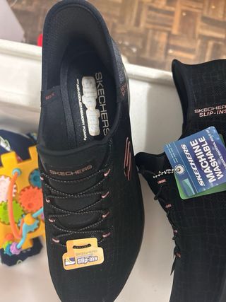 Skechers nuevo con etiqueta - Talla 40