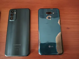 Lote de 3 Móviles y una Tablet