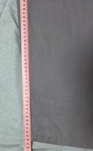 Pantalón de hombre chino gris