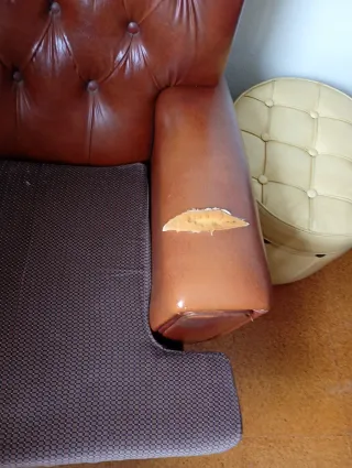 Sillón ,mesita y puff