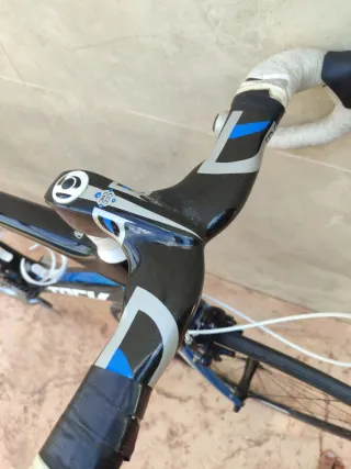 Bicicleta carretera trek domane CARBONO