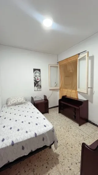 Habitación para persona sola en alquiler