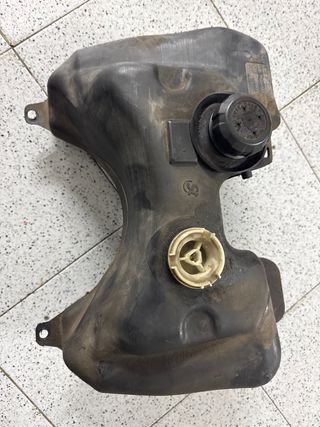 Deposito de gasolina peugeot speedfight 2 49