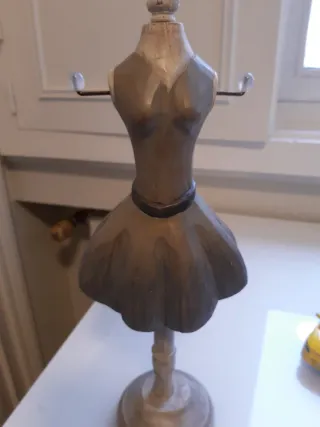 Manichino per appendere gioielli Alto 32 supporto 9 cm