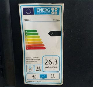 Lote TV, vídeo VHS y  DVD y auriculares