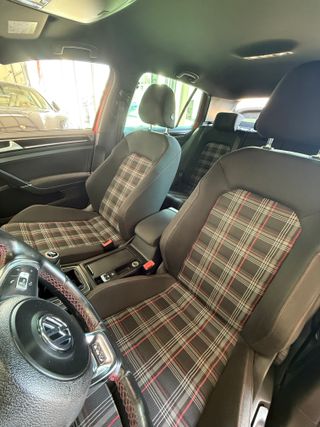 Volkswagen Golf Volkswagen Golf GTI 2.0 TSI 220CV DSG BMT