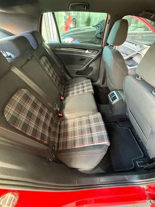 Volkswagen Golf Volkswagen Golf GTI 2.0 TSI 220CV DSG BMT