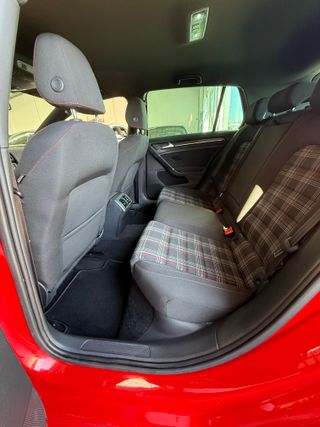 Volkswagen Golf Volkswagen Golf GTI 2.0 TSI 220CV DSG BMT