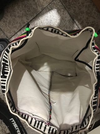 Mochila de tela con diseño étnico
