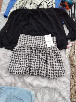 Ropa juvenil ZARA,  H&M y más