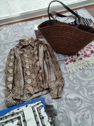 Ropa juvenil ZARA,  H&M y más