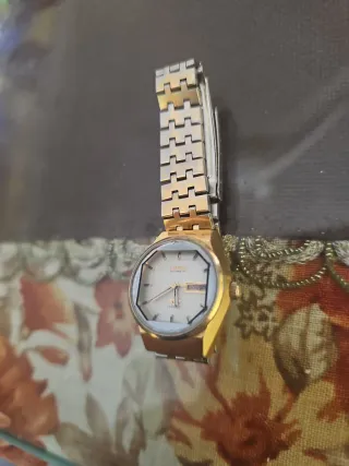 Reloj Citizen mujer automatico funcionando