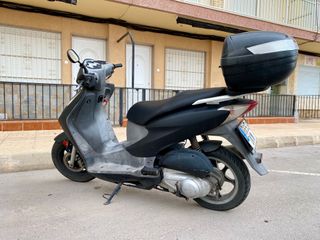 Honda Scooter 125cc negra – ITV hasta 06/2027