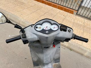 Honda Scooter 125cc negra – ITV hasta 06/2027