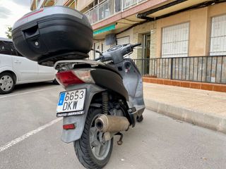 Honda Scooter 125cc negra – ITV hasta 06/2027
