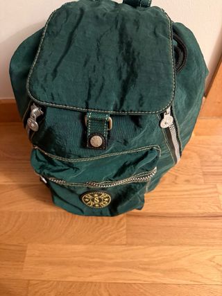 Mochila verde impermeable tamaño grande