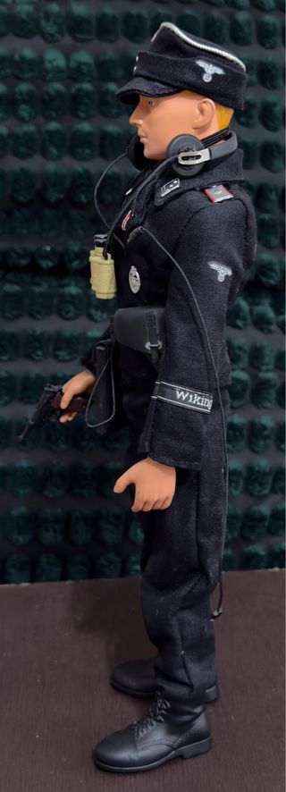 Oficial de Pancer de la división Viking