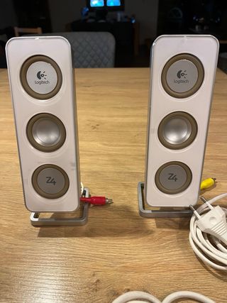 Altavoces Logitech Z4i