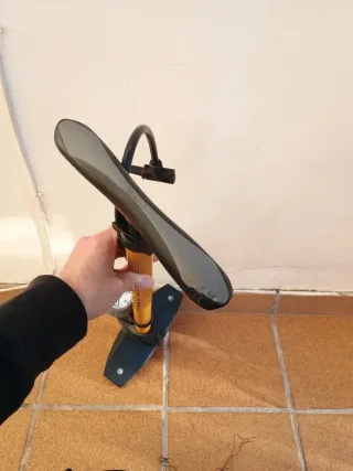 Inflador de Bicicleta con Manómetro