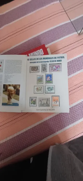 Colección sellos del mundo de los 80.