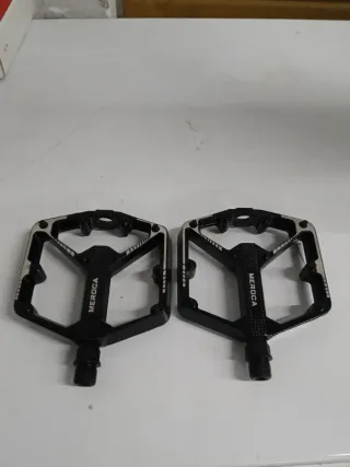 Pedales de plataforma negros