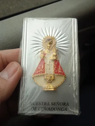 Figura Virgen de Covadonga