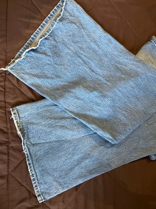 Vaquero azul marca stradivarius D99 talla 34