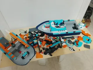Piezas Lego Barco y Vehículo