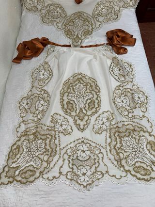 Conjunto Manteletas Fallera Doradas