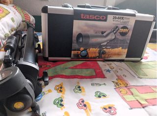 Telescopio terrestre TASCO con trípode y maletín