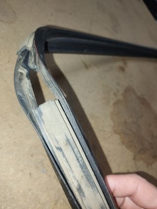 Goma Guía Ventanilla conductor Seat Marbella 1996