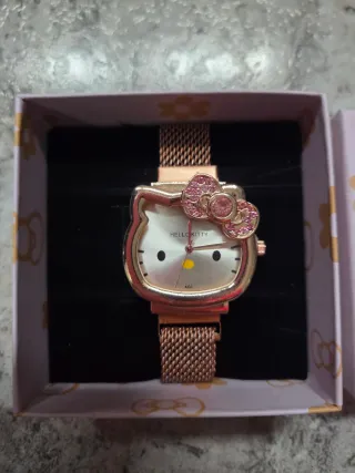 Reloj nuevo kitty con cajita