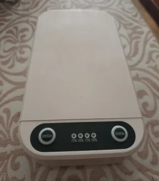 caja esterilizadora con luz UV-C multiusos