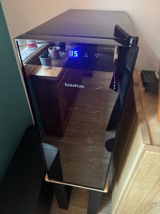 Vinoteca Taurus PTWC-12 Silenciosa