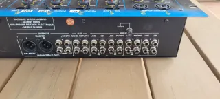 Mesclador DJ Citronic CDM 10:4