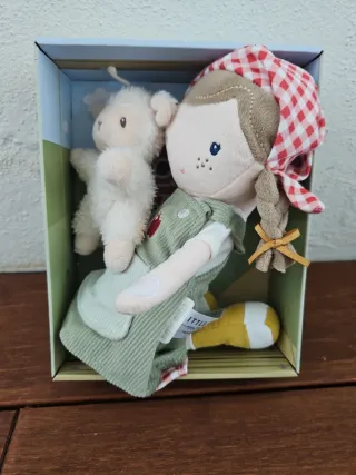 Muñeca Little Dutch con oveja