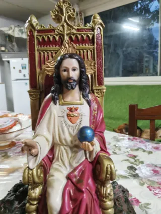 Statua Antica di Gesù