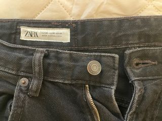 Pantalón vaquero ancho chico de Zara, como nuevo