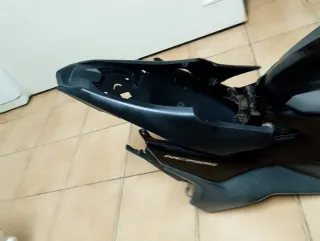 Tapas Honda NC 750Buen Estado color negro