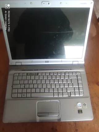 2 Portátiles EasyNote y HP para reparar