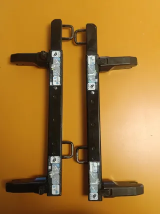 Paar RiveMove per seggiolini auto per bambini.