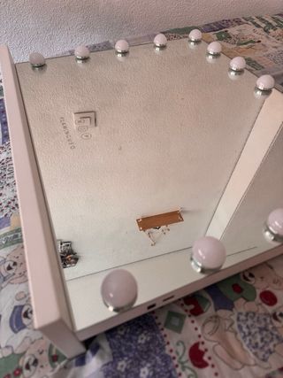 Specchio trucco con luce